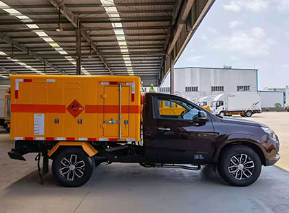合阳爆破器材运输车